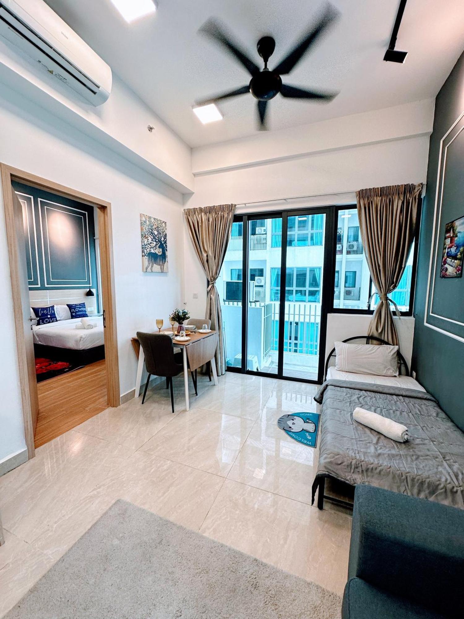 Pangsapuri The Luxe Infinitum Klcc Skyline Swimming Pool *