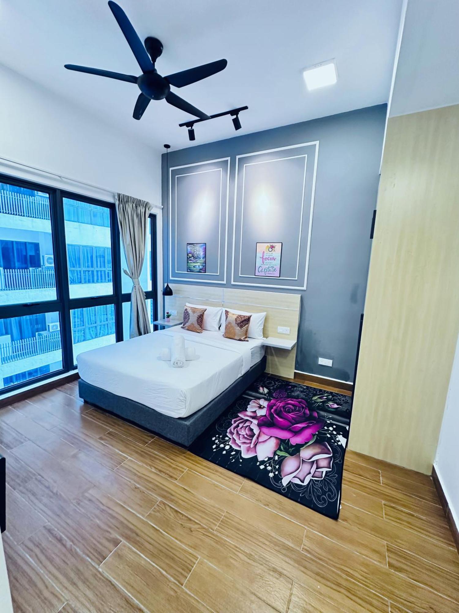 Pangsapuri The Luxe Infinitum Klcc Skyline Swimming Pool Kuala Lumpur