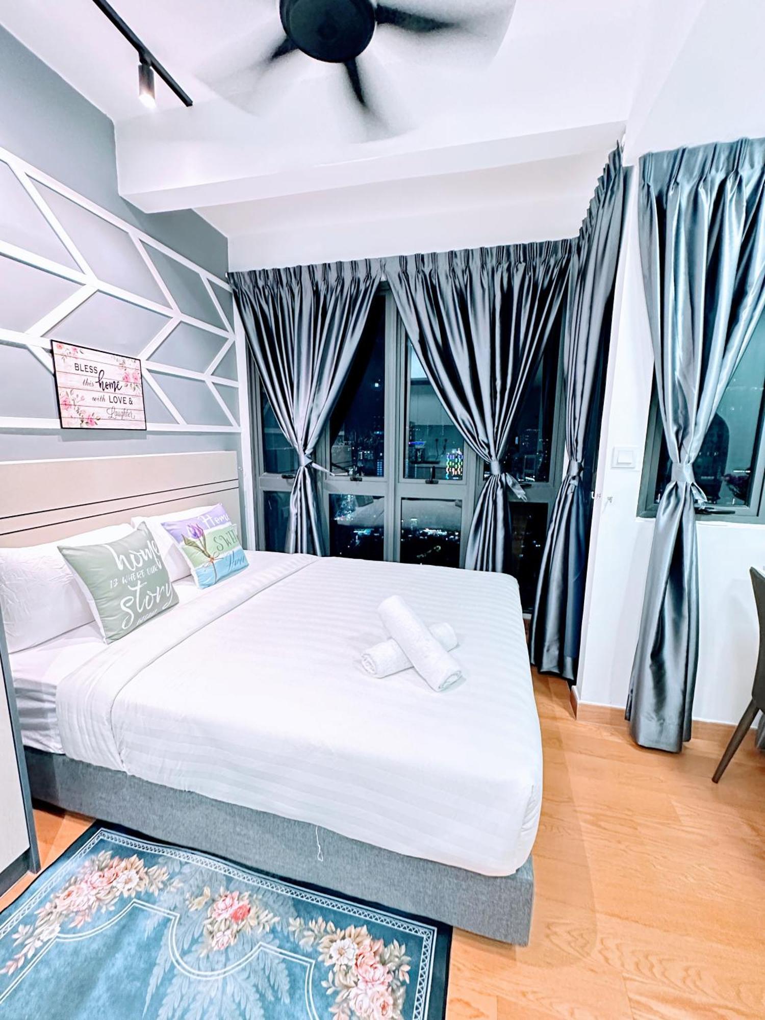 Pangsapuri The Luxe Infinitum Klcc Skyline Swimming Pool *