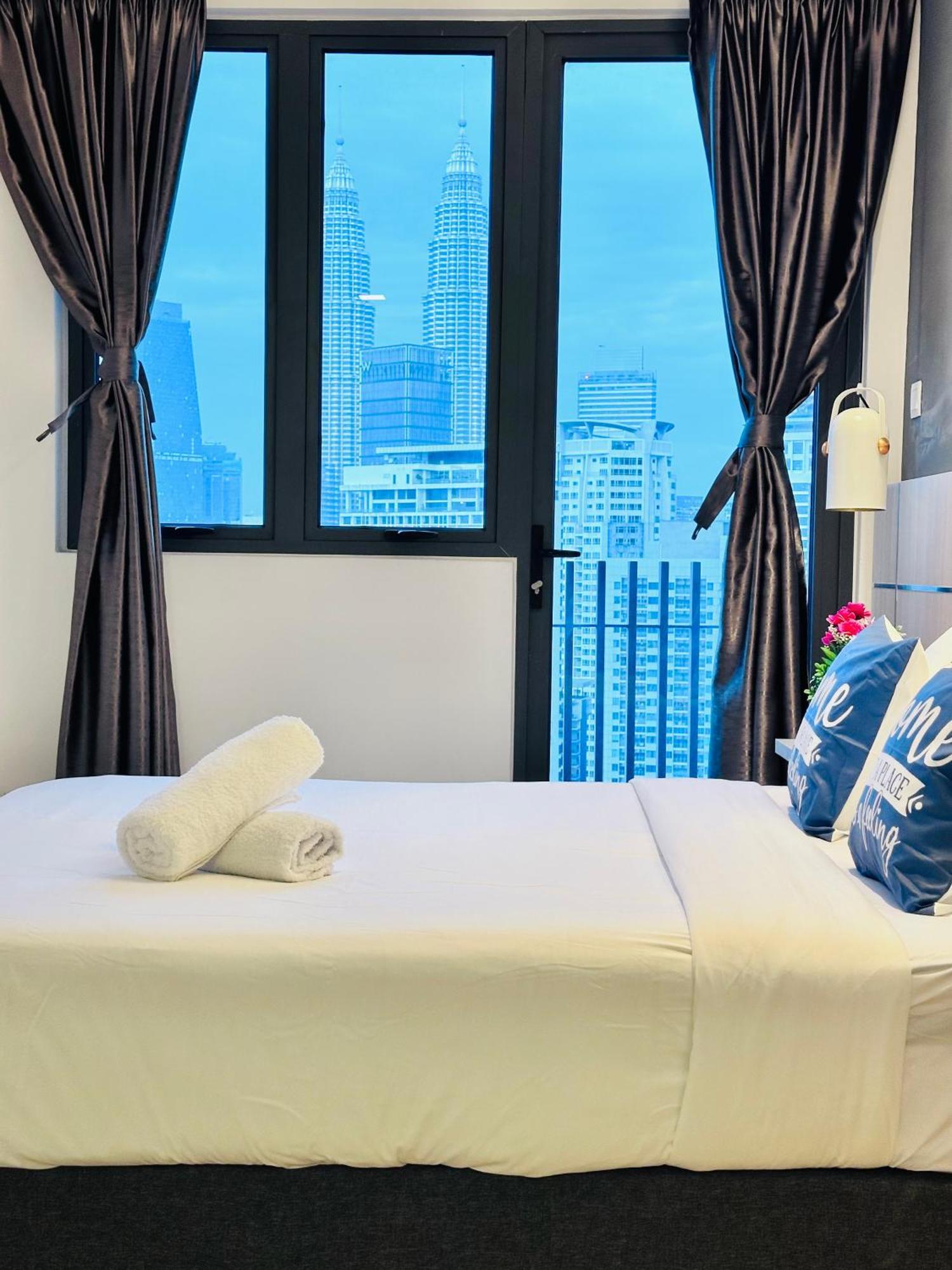 Pangsapuri The Luxe Infinitum Klcc Skyline Swimming Pool *